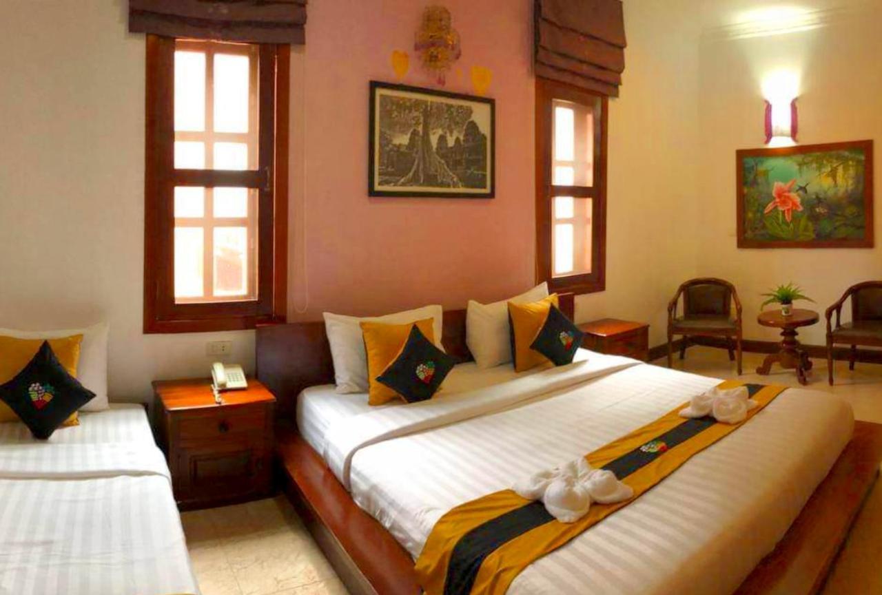 Antonios Villa Hotel Siem Reap Exterior foto